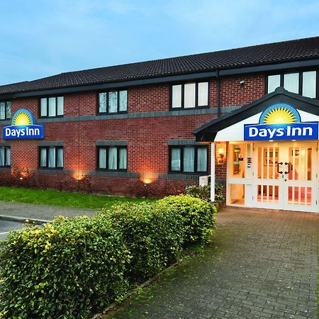 Days Inn Michaelwood M5 Falfield Exterior foto